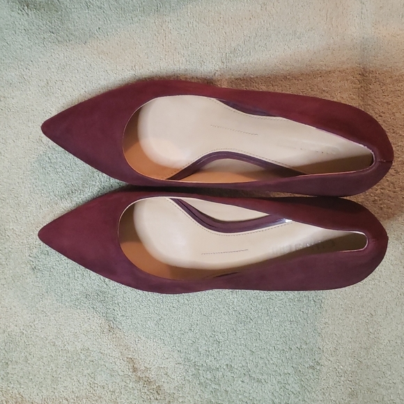 Suede Pumps - Picture 4 of 7